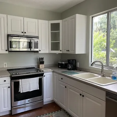 The Painted Lady, A Spacious Renovated 4Br Victorian St. Augustine Exterior foto